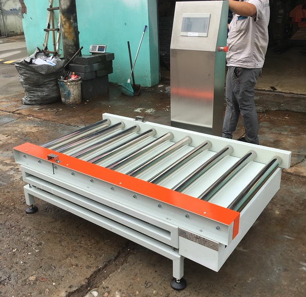 動(dòng)力輸送電子秤 滾筒式電子秤